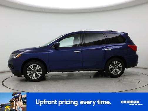 2020 Nissan Pathfinder SV