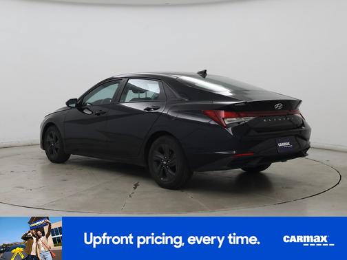 Black 2023 Hyundai ELANTRA SEL