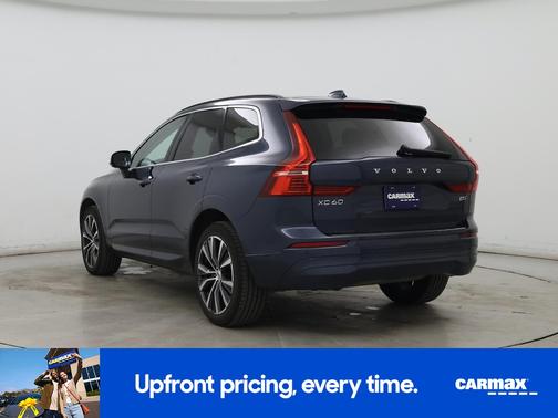 2022 Volvo XC60 B5 Momentum