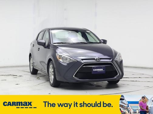 2017 Toyota Yaris iA Base (A6)