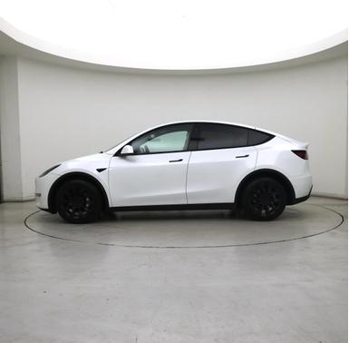 White 2022 Tesla Model Y Long Range