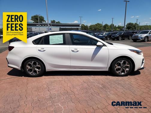 White 2019 Kia Forte LXS