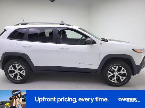 White 2016 Jeep Cherokee Trailhawk