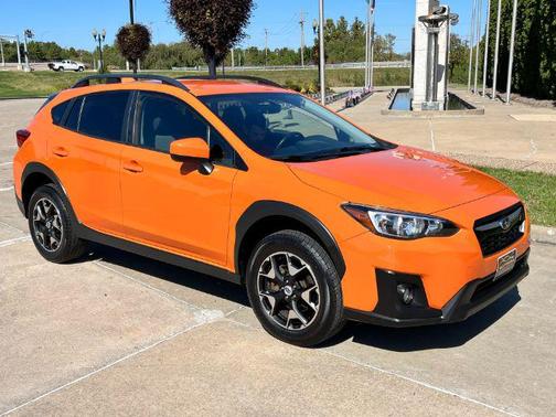 Sunshine Orange 2018 Subaru Crosstrek 2.0i Premium
