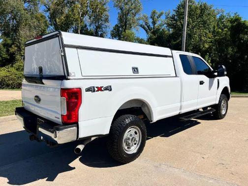 Oxford White 2019 Ford F-250 XL