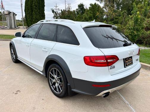 Glacier White Metallic 2016 Audi allroad 2.0T Premium Plus