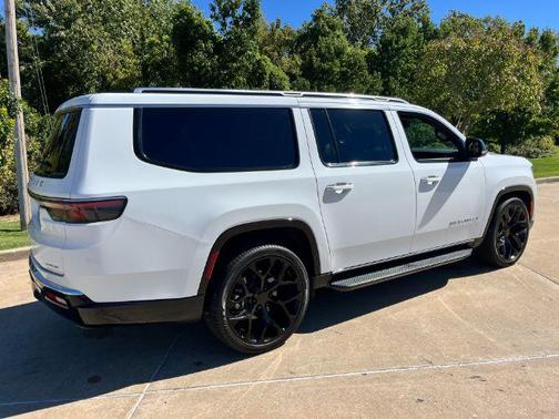 Bright White Clearcoat 2024 Jeep Wagoneer L Series II 4x2