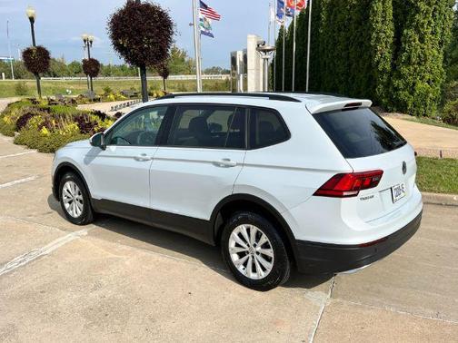White Silver Metallic 2019 Volkswagen Tiguan 2.0T S 4MOTION