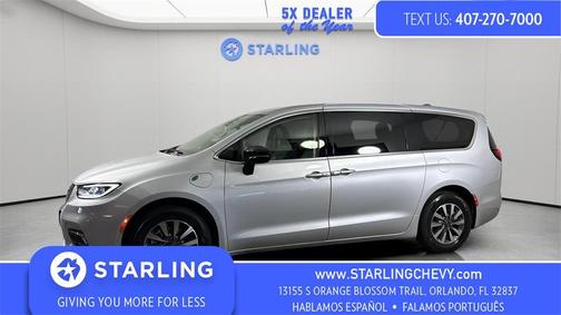 2024 Chrysler Pacifica Hybrid Select