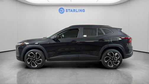 Mosaic Black Metallic 2024 Chevrolet Trax FWD 2RS