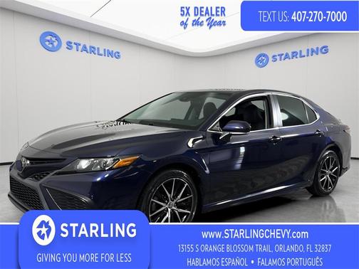 2022 Toyota Camry SE