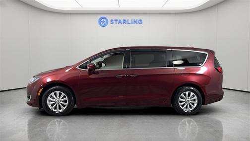 2018 Chrysler Pacifica Touring Plus