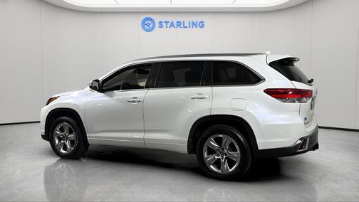 Blizzard Pearl 2019 Toyota Highlander Limited