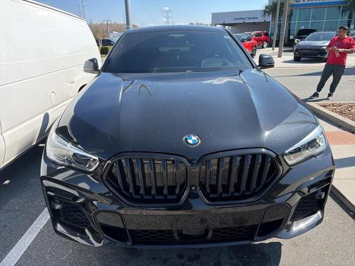 2022 BMW X6 xDrive40i