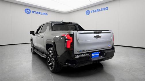 2025 Chevrolet Silverado EV RST