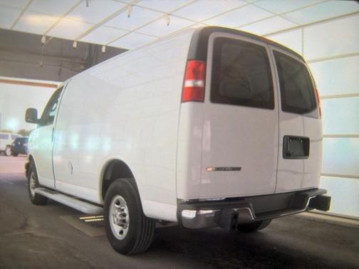 2024 Chevrolet Express 2500 RWD 2500 Regular Wheelbase WT