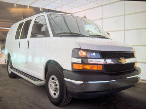 2024 Chevrolet Express 2500 RWD 2500 Regular Wheelbase WT