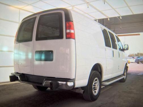 2024 Chevrolet Express 2500 RWD 2500 Regular Wheelbase WT