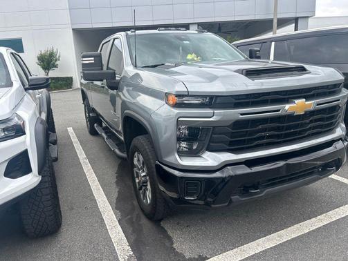 Sterling Gray Metallic 2025 Chevrolet Silverado 2500 Custom
