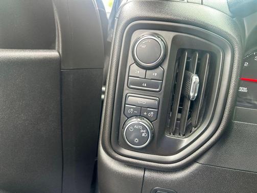 Sterling Gray Metallic 2025 Chevrolet Silverado 2500 Custom