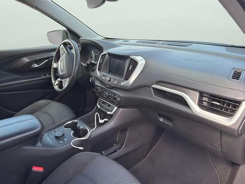Ebony Twilight Metallic 2022 GMC Terrain SLE