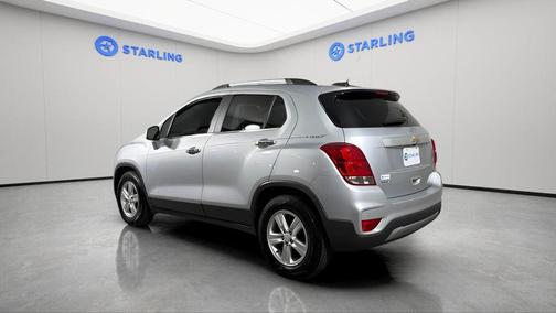 Silver Ice Metallic 2020 Chevrolet Trax LT