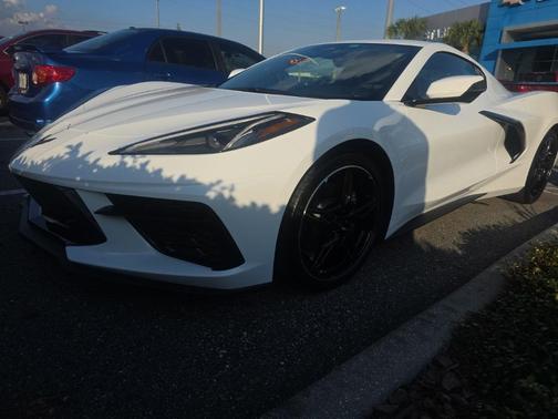 2025 Chevrolet Corvette Stingray w/2LT