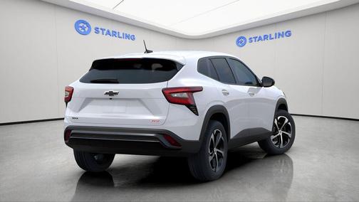 Summit White 2026 Chevrolet Trax FWD 1RS