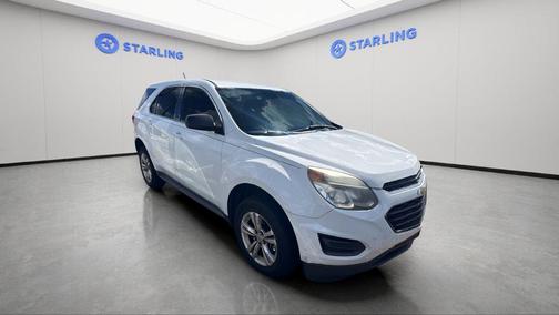 Summit White 2017 Chevrolet Equinox LS
