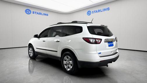 White 2014 Chevrolet Traverse LS
