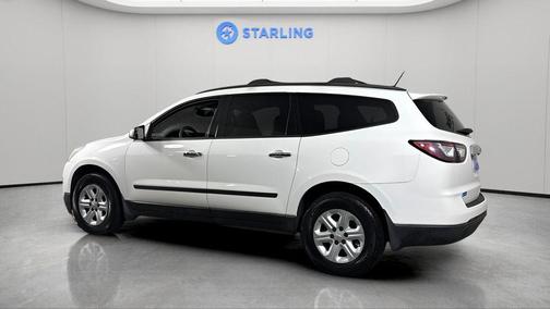 White 2014 Chevrolet Traverse LS