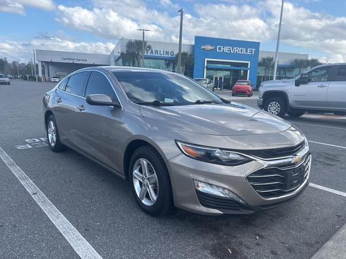 2022 Chevrolet Malibu FWD LT