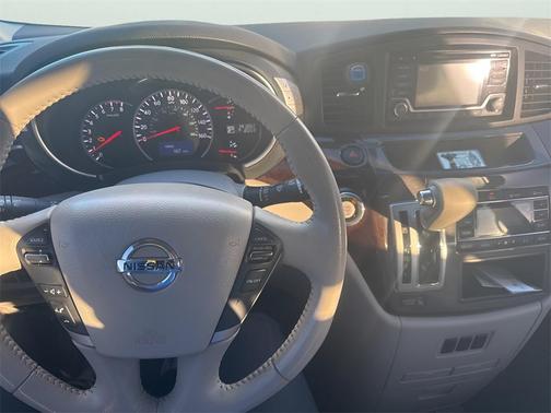 2016 Nissan Quest SV