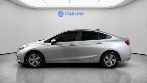 Silver Ice Metallic 2017 Chevrolet Cruze LS