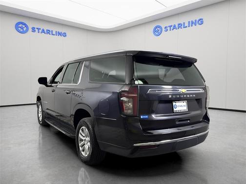 2023 Chevrolet Suburban LT
