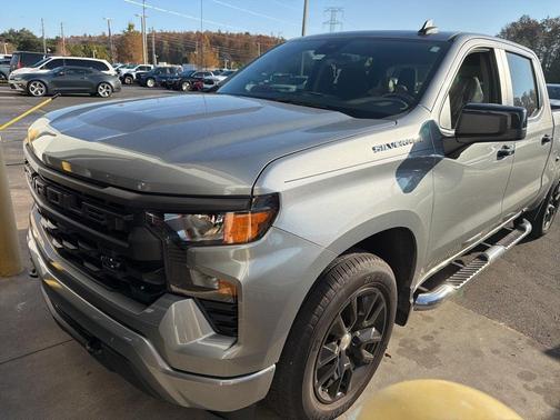 2024 Chevrolet Silverado 1500 Custom