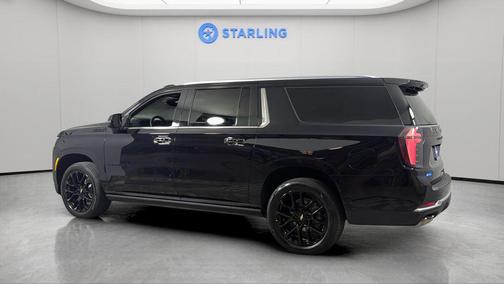 Black 2025 Chevrolet Suburban 4WD High Country