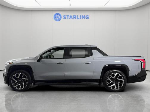 2025 Chevrolet Silverado EV RST