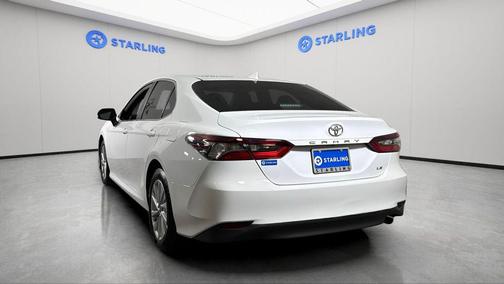 Ice Cap 2023 Toyota Camry LE