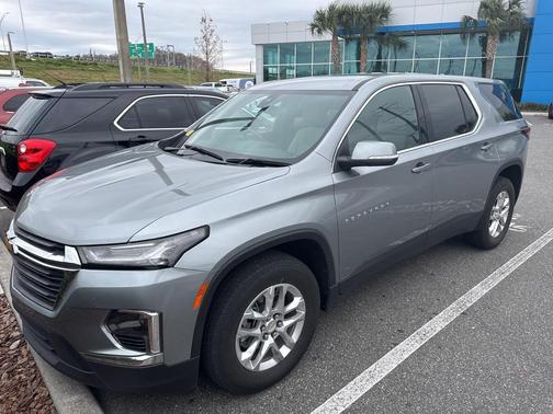 2024 Chevrolet Traverse LS
