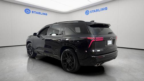 Mosaic Black Metallic 2024 Chevrolet Traverse RS
