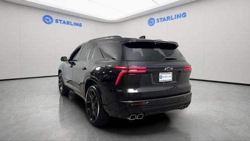 Mosaic Black Metallic 2024 Chevrolet Traverse RS