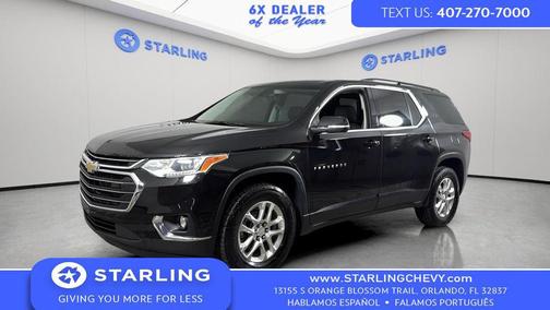 Mosaic Black Metallic 2021 Chevrolet Traverse LT Cloth