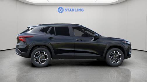 Mosaic Black Metallic 2026 Chevrolet Trax LT