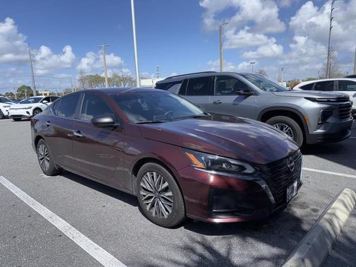 2024 Nissan Altima 2.5 SV