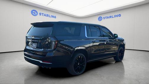 Dark Ash Metallic 2026 Chevrolet Suburban Premier