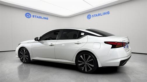 2020 Nissan Altima SR FWD