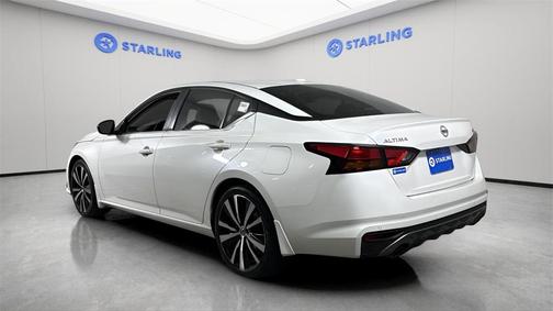 2020 Nissan Altima SR FWD