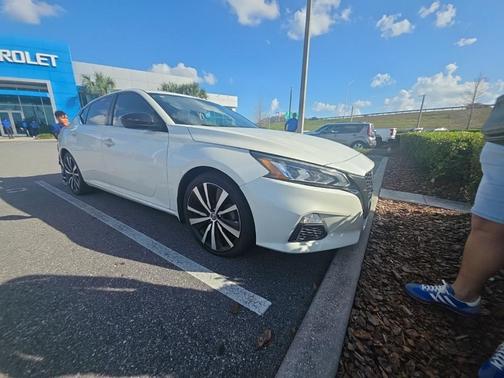 2020 Nissan Altima SR FWD