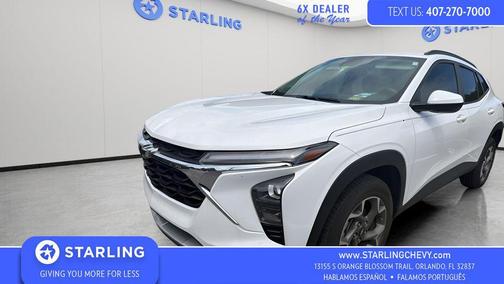 Summit White 2025 Chevrolet Trax LT